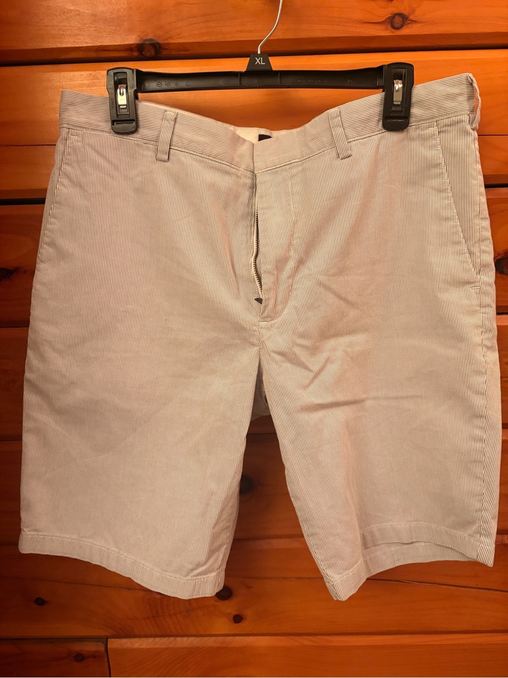 Men's Casual Shorts - Light Beige Stripe